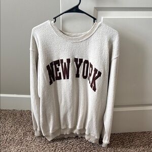 Cozy Women's Cream Sweater with New York Print
